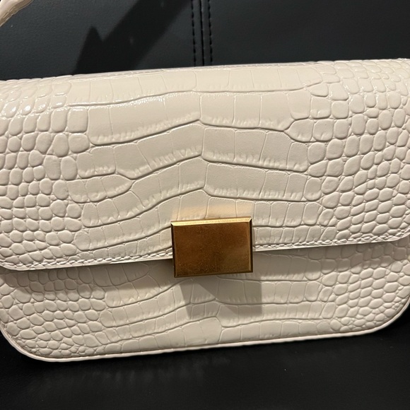 THE CURATED Mini Shoulder Bag in Cream mock croc - Picture 12 of 13